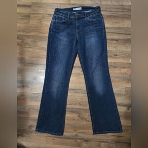 LEVI'S 529 BOOTCUT " Curvy" Size 29W X  32 L